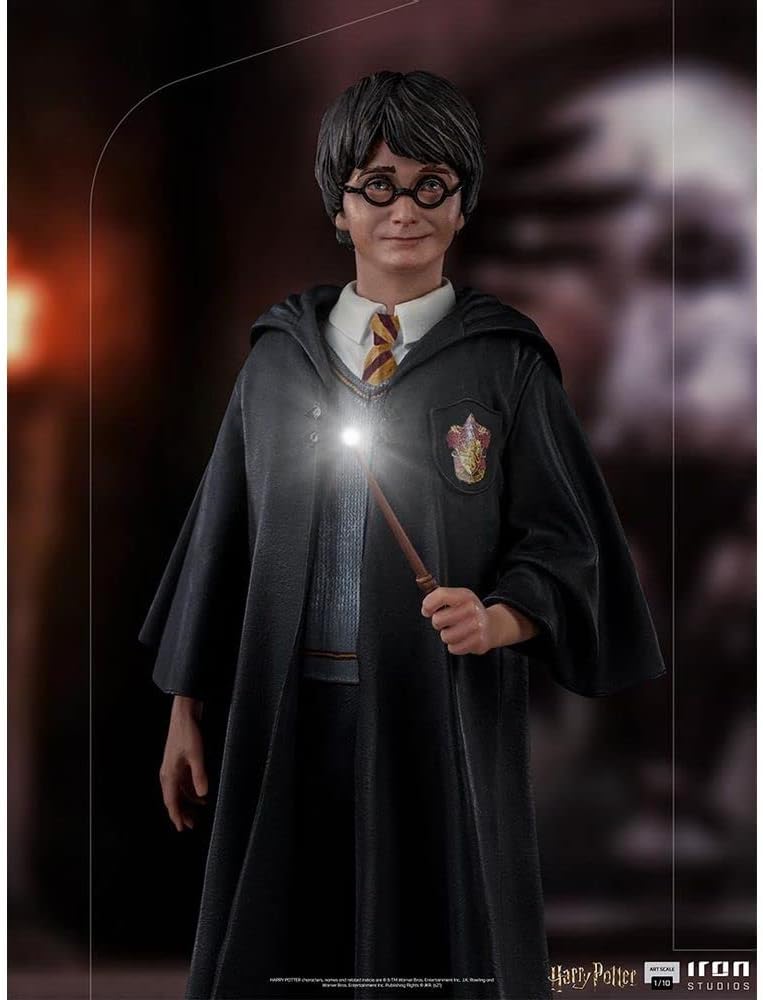 Iron Studios Harry Potter - Harry Potter Art Scale Statue (1/10) (WBHPM40721-10) ca. 17 x 10 x 5 cm
