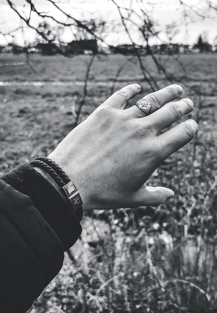 Akitsune Guidance Ring | Kompass Karte Nord Nautisch Ring Herren Edelstahl Designer Mattschwarz Anti