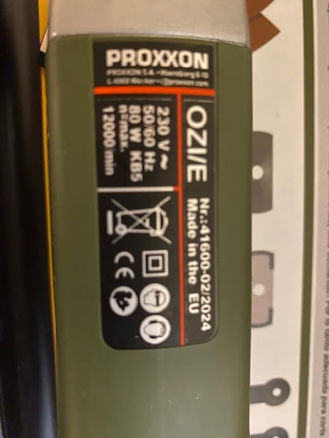 PROXXON Multitool/Eckenschleifer OZI/E Set - inklusive HSS-Trennblatt, Tauchsägeblatt 8 mm, Tauchsäg