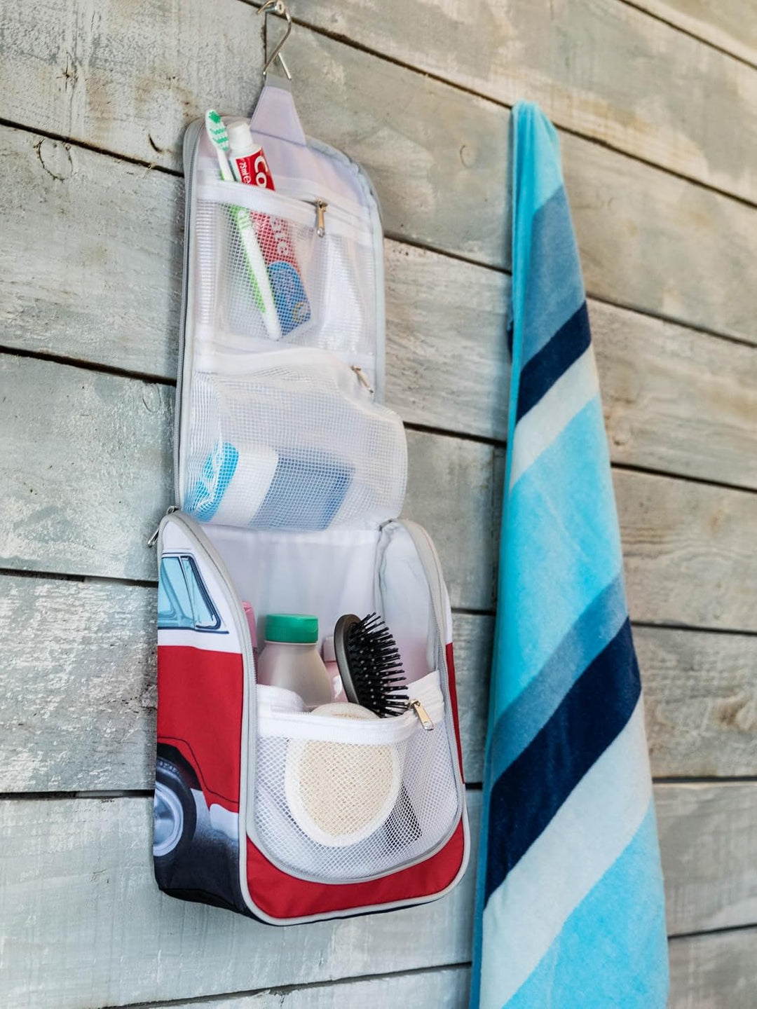 BRISA VW Collection - T1 Bulli Bus Reise-Kulturbeutel zum Aufhängen | Volkswagen Kulturtasche Kosmet