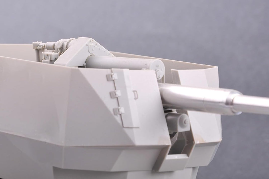 Trumpeter 09585 - 1:35 E-100 Flakpanzer w/12.8cm Flak 40 - Neu