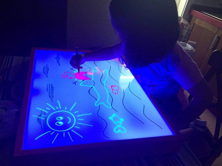 Montessori-Leuchttisch + Aktivitäts-Handbuch | Personalisierbar, Zertifiziert (AIJU + Univ. Murcia)