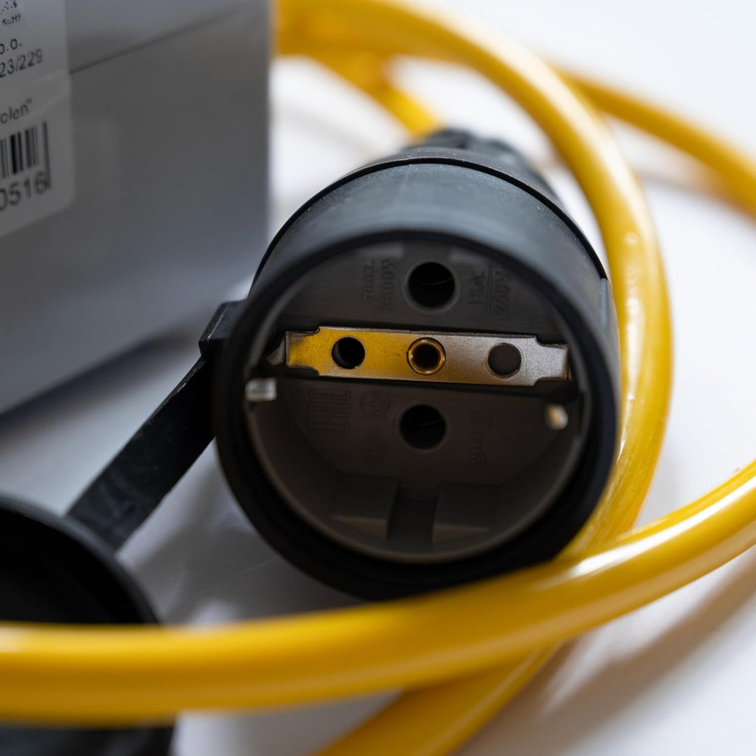 NAKA Stromzähler 16A Mobiler Digital Zwischenstecker Box Schuko Stecker Und Kupplung 1,5m 230V MID G