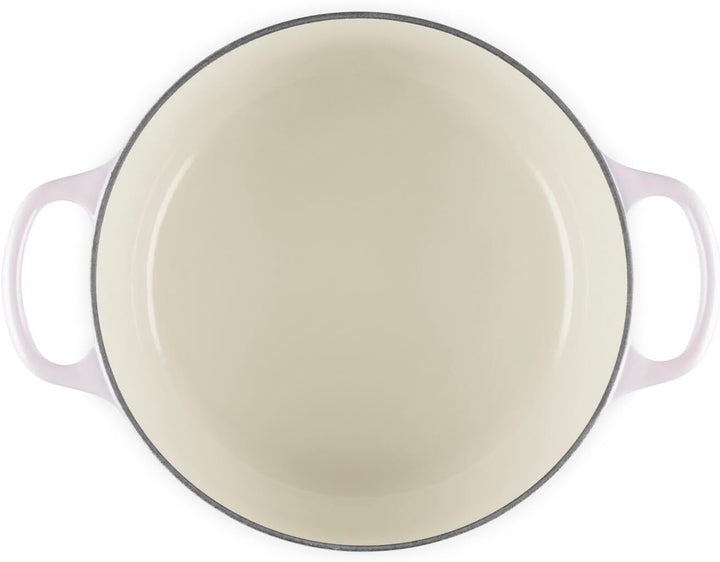 Le Creuset Wicked Collection Glinda Rundkasserolle aus Gusseisen mit Prägung