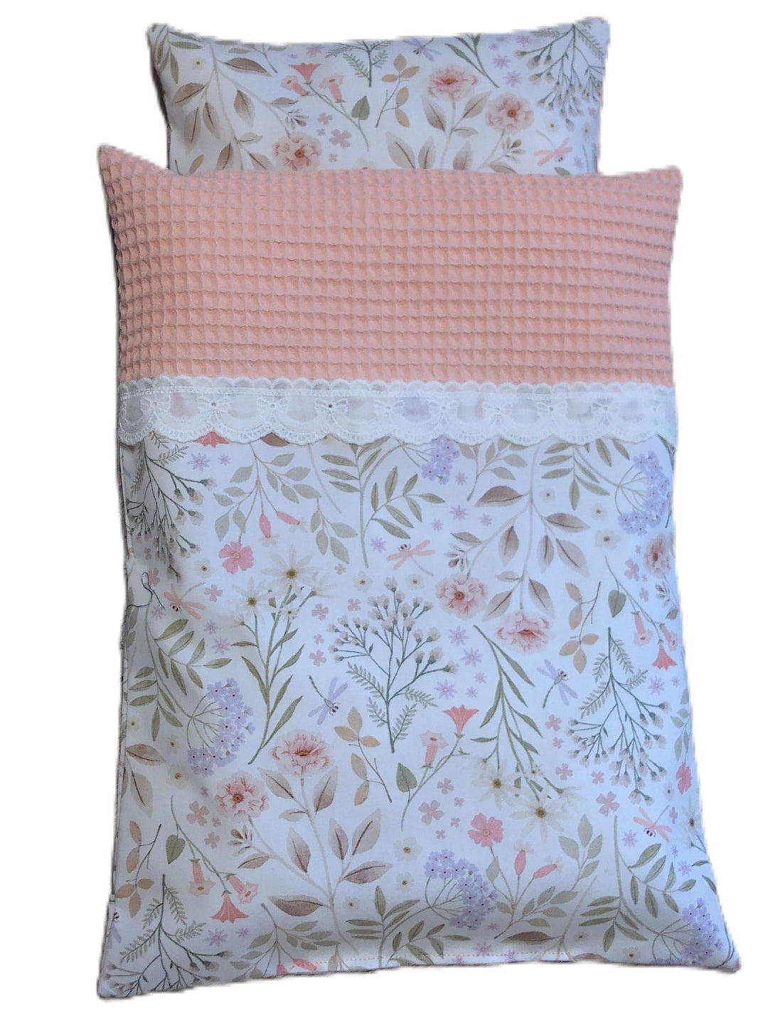 Handgefertigte Puppenbettwäsche, verschiedene Farbkombination, Floral-Streifen Design mit Stickerei