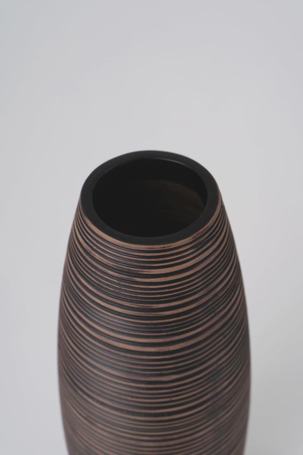 Leewadee Kleine Bodenvase für Dekozweige hohe Standvase Design Holzvase, Holz, 36 cm, Braun, Braun