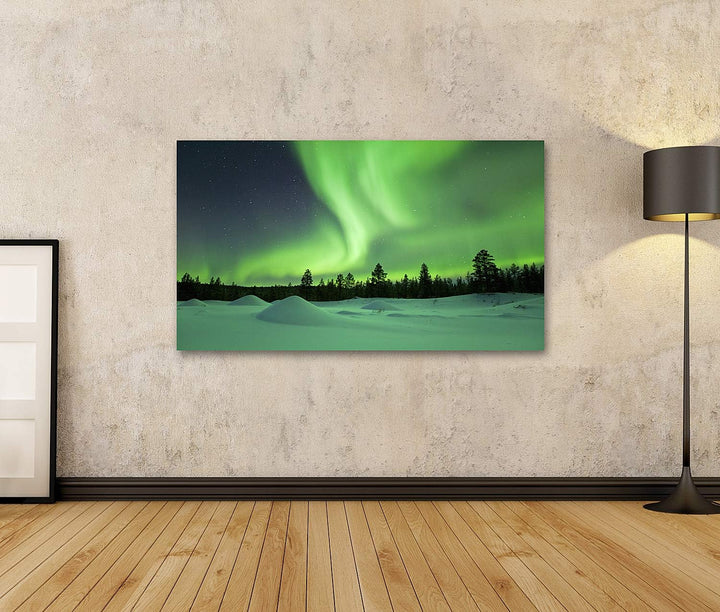 islandburner Bild auf Leinwand Spektakuläre Aurora Borealis (Nordlichter) Vrschneite Winterlandschaf