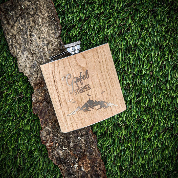 Spruchreif | Flachmann aus Edelstahl mit Gravur | Flachmann aus Holz | Outdoor Geschenk | Geschenkid