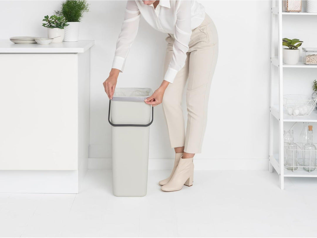 Brabantia Sort & Go Recycling-Mülleimer, 40 l, Hellgrau Light Grey 40 Liter Mülleimer, Light Grey 40