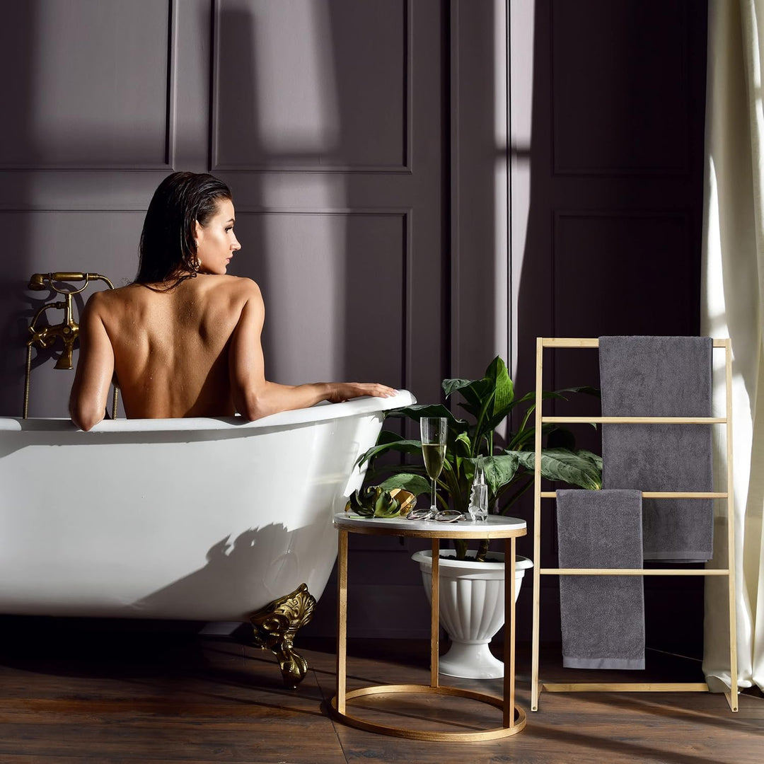 Relaxdays Handtuchhalter stehend aus Bambus, 4 Sprossen, für Handtücher & Kleidungsstücke, HxBxT 110