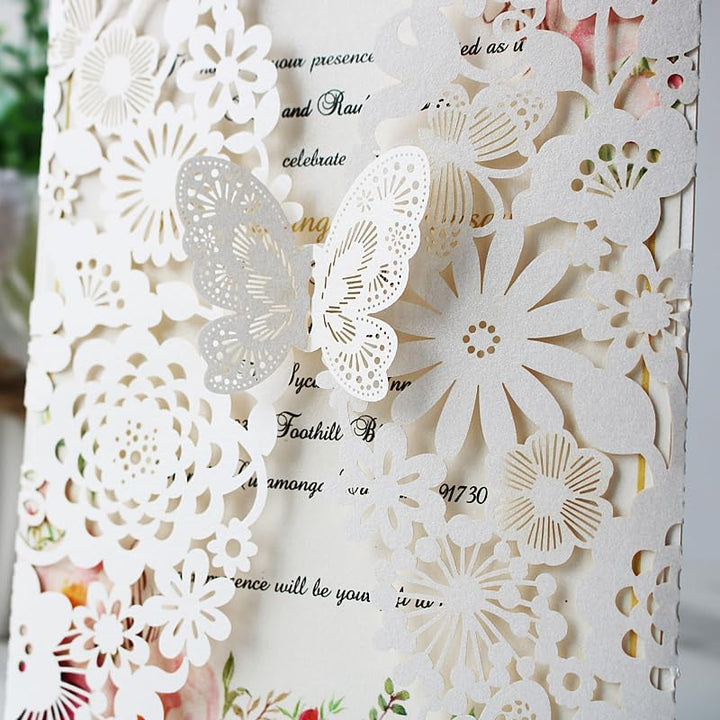 Hosmsua 20x Elfenbeinfarbener Laserschnitt Spitze Flora Hochzeit Einladungskarten mit Schmetterling