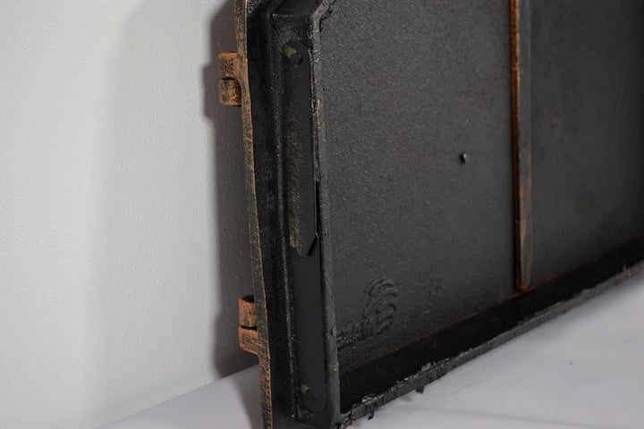 SEZAM doppelte Backofentür aus Gusseisen mit Türriegel, Nietenoptik, Pizzaofentür - Brotofen - Stein