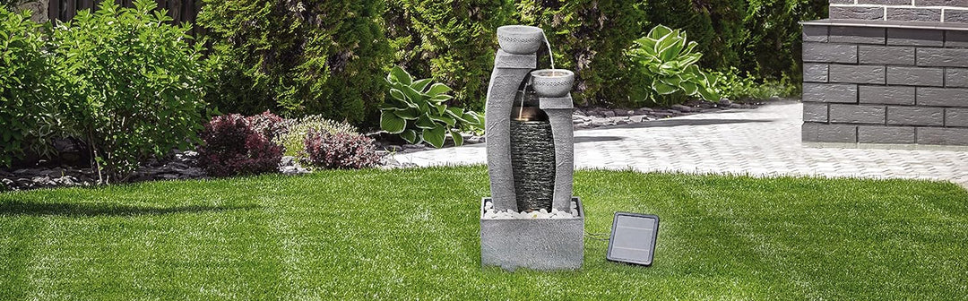Teamson Home Garden & Outdoor Solarbetriebenes Wasserspiel mit Lichtern, kaskadierendem Springbrunne