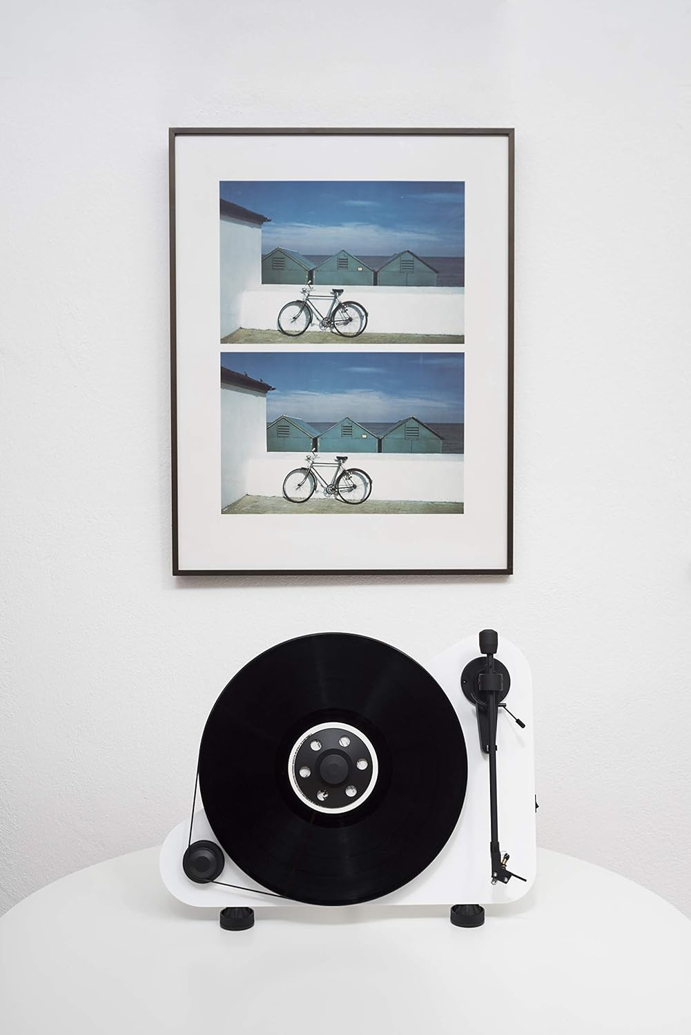Pro-Ject VT-E R, Vertikaler Plug&Play Plattenspieler, Rechtshänder (Weiss), Weiss