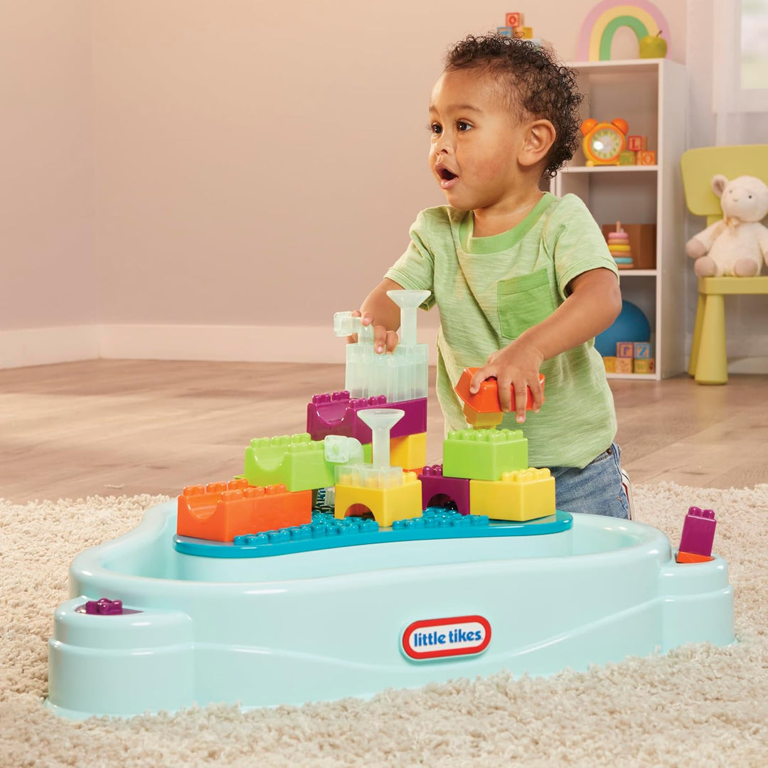 little tikes Build & Splash Water Table mit 25 Zubehörteilen - Nasses und Trockenes Spiel, Drinnen u