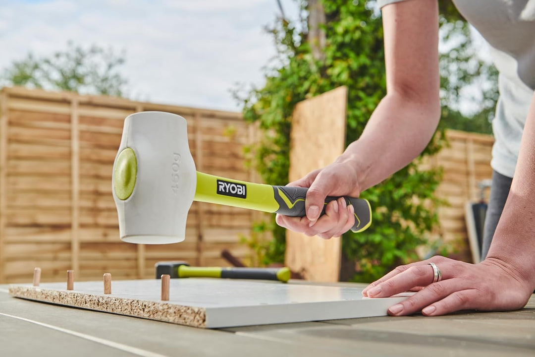 Ryobi RHHM450W Fiberglas-Gummihammer, 450 g, Weiss