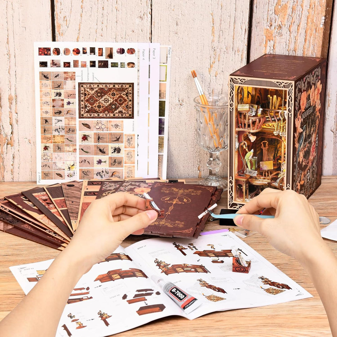 MiniCity DIY Book Nook Kit, DIY Puppenhäuser Miniatur Haus Kit mit Staubschutzhülle und LED-Licht, 3