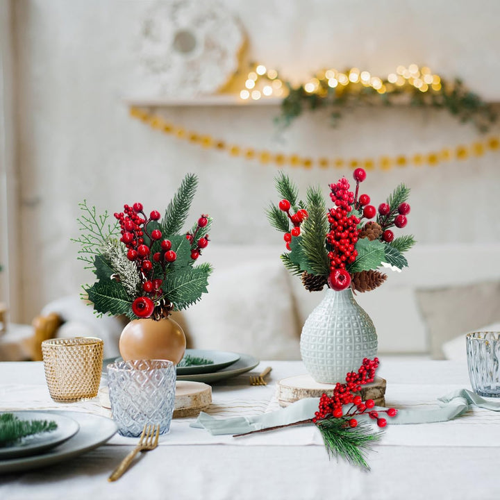 Weihnachten Künstliche Tannenzweige, 12 Stück Kleine künstliche Tannenzweige, mit Beeren und Tannenz