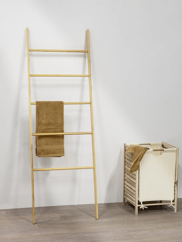 WENKO Handtuchleiter Nori, Bambus, mit 5 extra Breiten Handtuchstangen, 57x170x33 cm, Braun, 57 x 17
