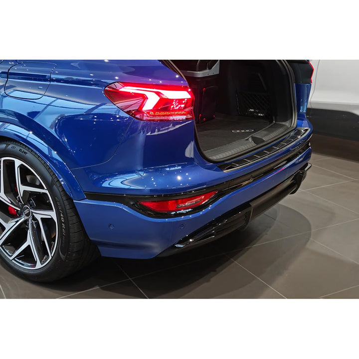 Avisa Schwarz Edelstahl Heckstossstangenschutz kompatibel mit Audi Q6 e-tron (GFB) 2024- 'Shadow Pre