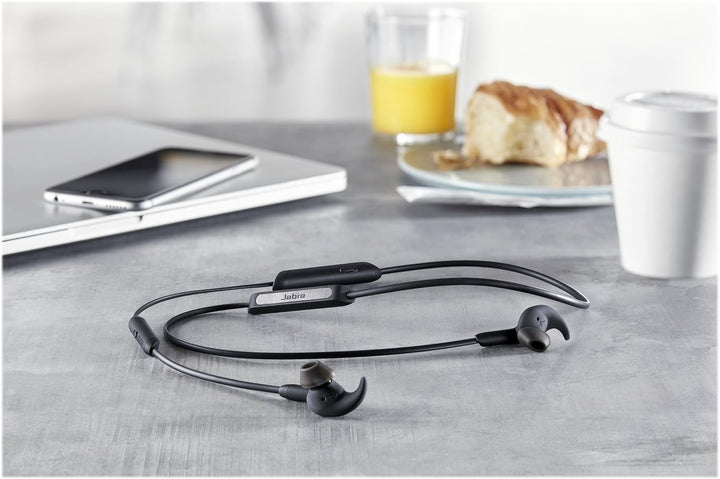 Jabra Elite 45e – Wassergeschützte Bluetooth Kopfhörer für kabelloses Telefonieren und Musik hören –