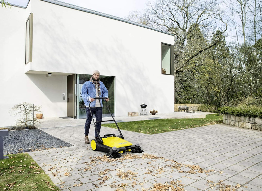 Kärcher Kehrmaschine S 6 Twin (Max. Flächenleistung: 2500 m²/h, 2 Seitenbesen, Kehrbehälter: 38 l, A