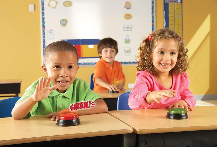 Learning Resources Antwort-Buzzer Licht & Sound 4er-Set – Quizshow-Signalgeräte Ø 9 cm für Familie,