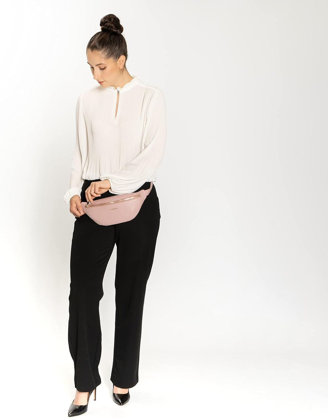 Lazarotti Bologna Leder Gürteltasche Damen | längenverstellbarer Tragegurt | grosse Bauchtasche 31 c