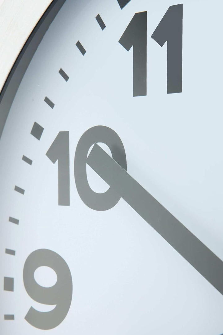 NeXtime Funkuhr Wanduhr Bahnhofsuhr "STATION - RCC", sehr leise, rund, ø 35 cm