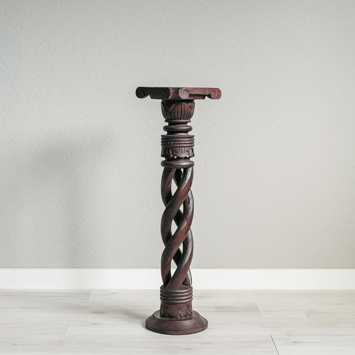 livasia gedrehte Deko Holzsäule 80cm – Antik-Look Podest, Blumensäule, Dekosäule aus Albiziaholz – B