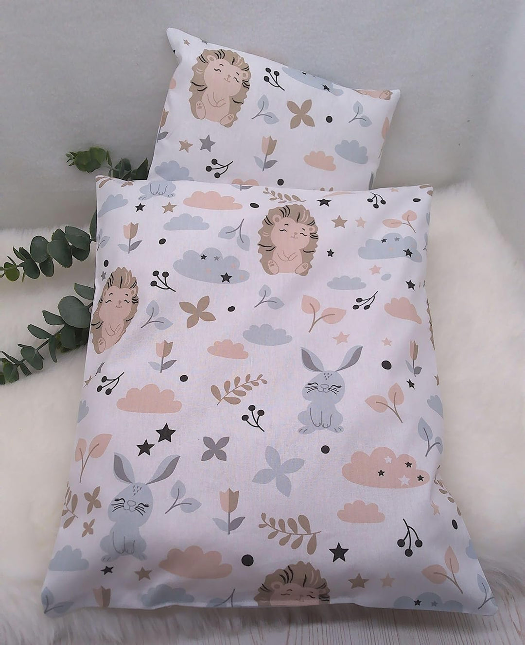 Handgefertigte Puppenbettwäsche, Waldfreunde, Hase und Igel, Gänse und Blumen, waschbar Decke 41h x