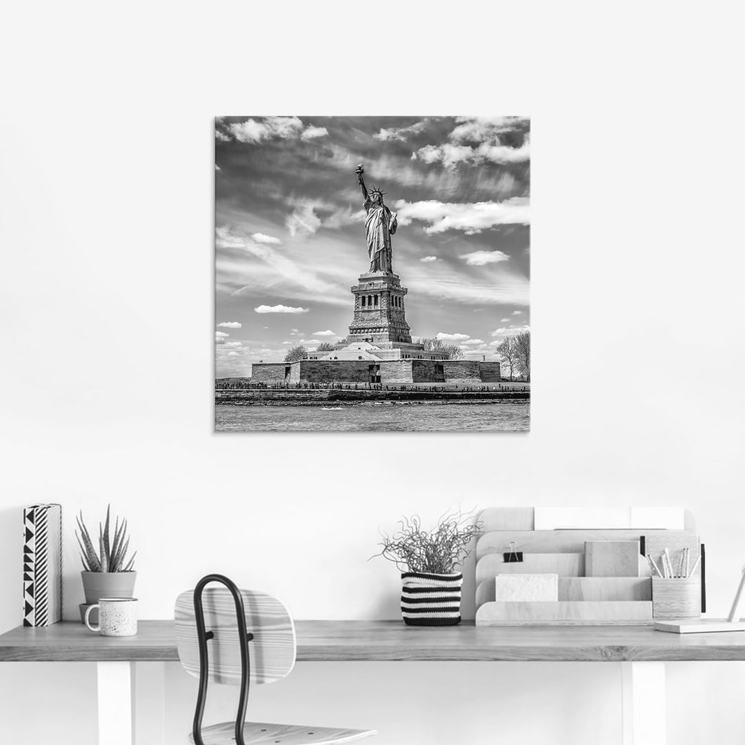 ARTland Glasbilder Wandbild Glas Bild einteilig 40x40 cm Quadratisch New York Skyline Statue Figur S