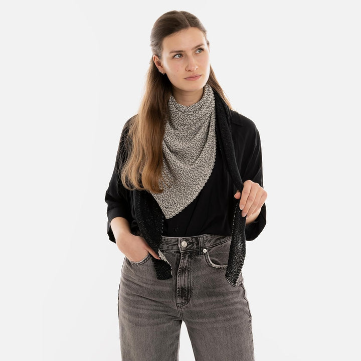 KNIT FACTORY - Ella Dreieckstuch - Dreieckstuch Damen - Fein Gestrickter Damen Schal - Halstücher fü