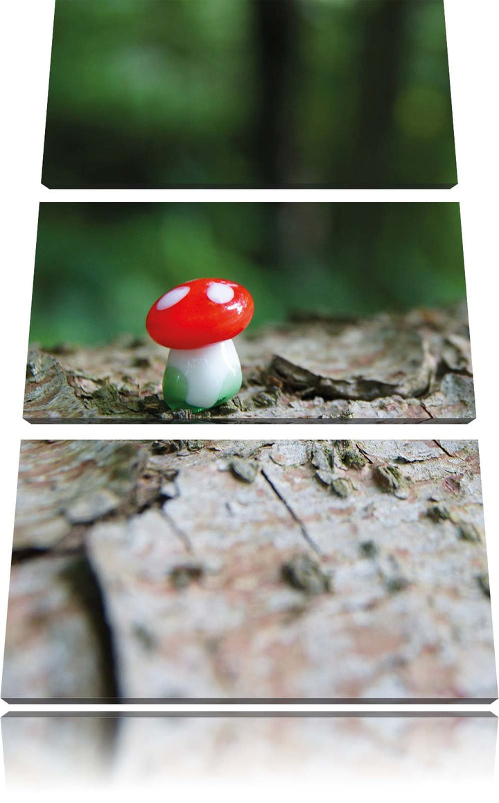 Pixxprint Kleiner Fliegenpilz auf Baumstamm 3-Teiler Leinwandbild 120x80 Bild auf Leinwand