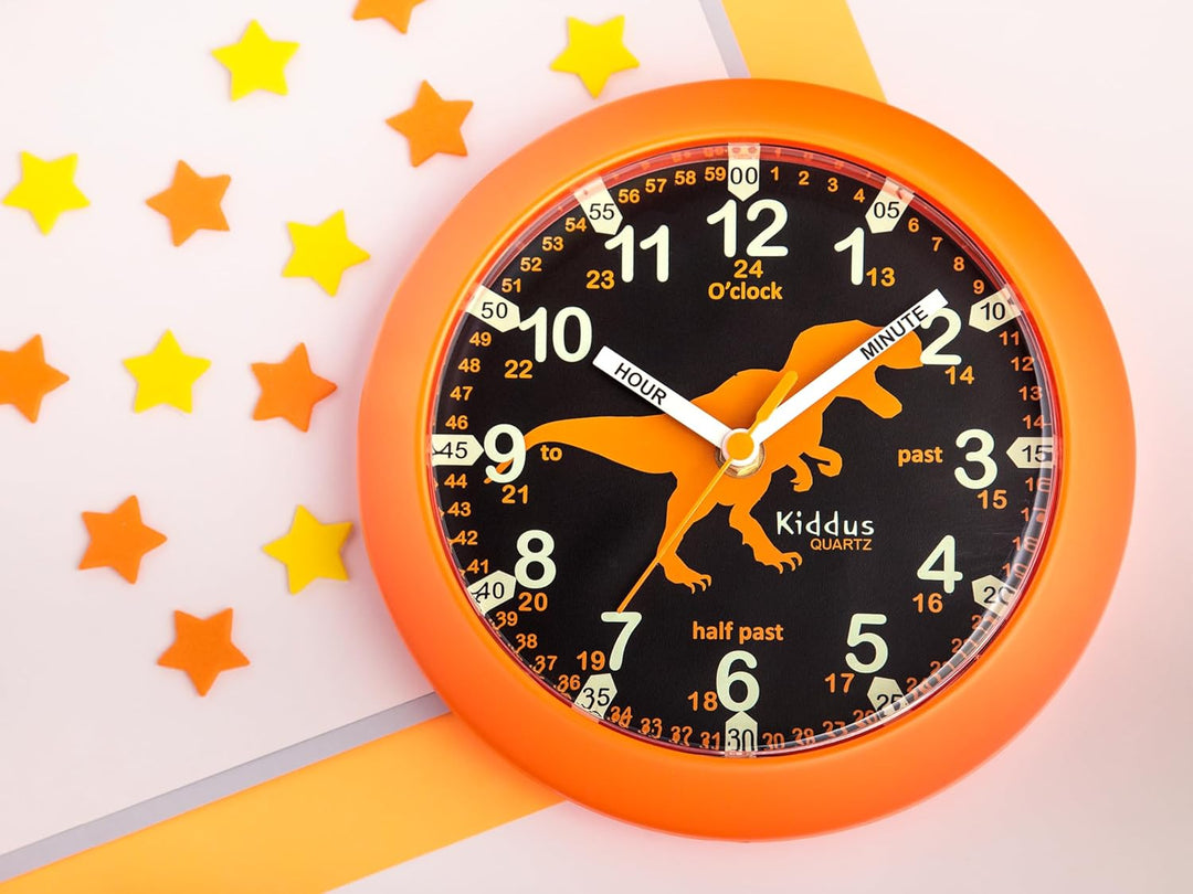 Kiddus Wanduhr für Kinder, Jungen und Mädchen. Analoger Zeitlehrer mit Zeitlernübungen. Gut lesbar,