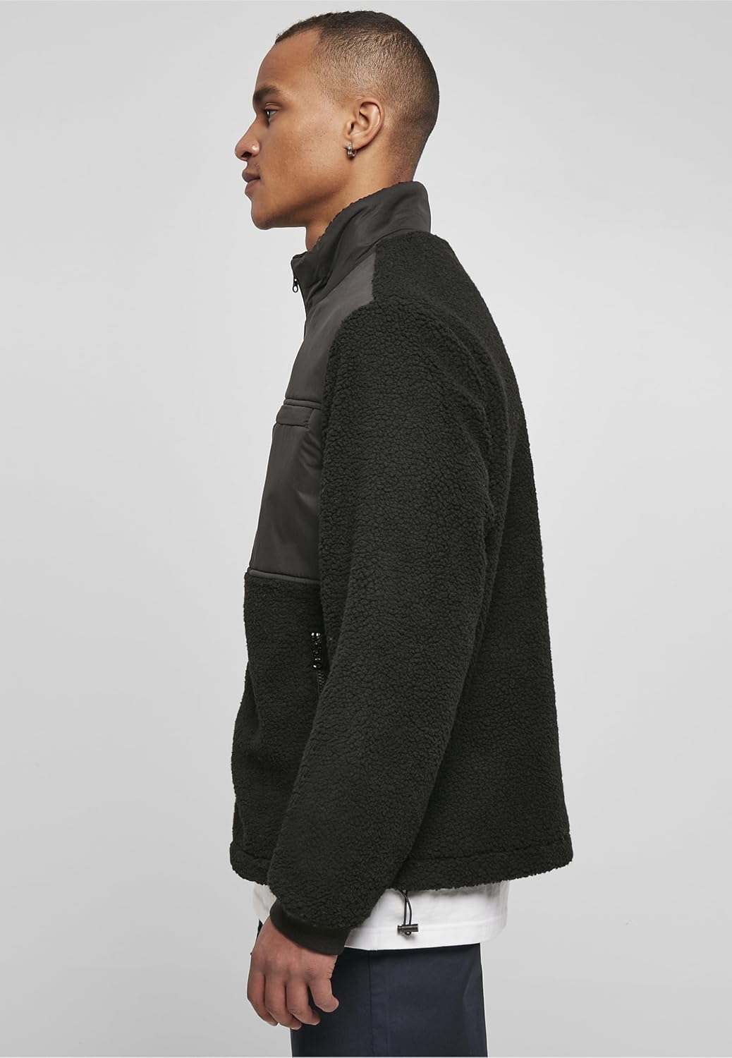 Urban Classics Patched Sherpa Jacket, legere Männer Jacke in Loose Fit Passform mit angenehmen Charm