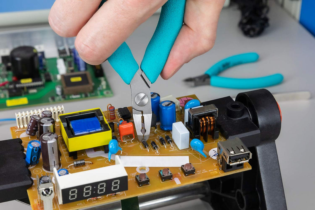 Weller EREM 582E Präzisions-Seitenschneider mit Hochpräzisen Schraubsystem für Leichtes Betätigen Oh