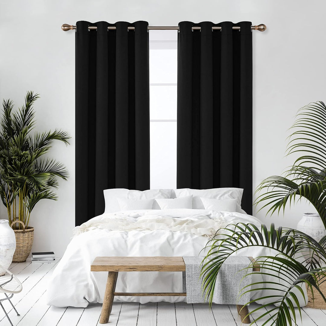 Deconovo Vorhang Ösen Gardinen Schlafzimmer Thermogardine Kälteschutz, 175x140 cm(HöhexBreite), Schw