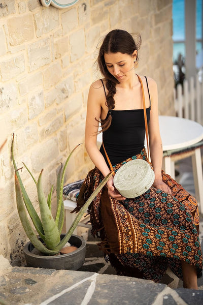 Trintura Rattan Tasche rund weiss mit langem Leder Riemen geflochten Damen Korbtasche Umhängetasche