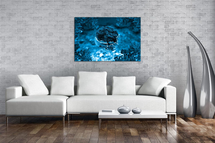 deyoli zerbrochene Glaskugel mit einem Baum Format 80x60 Effekt: Monocrome Blau als Leinwandbild, Mo