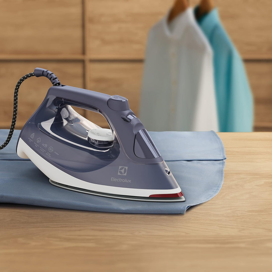 Electrolux Bügeleisen Refine 600 E6SI1-2MN, Dampfbügeleisen mit Kratzfestem GLISSIUM 175-Sohle, Selb