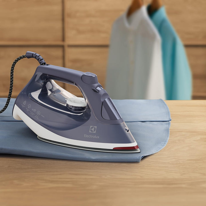 Electrolux Bügeleisen Refine 600 E6SI1-2MN, Dampfbügeleisen mit Kratzfestem GLISSIUM 175-Sohle, Selb