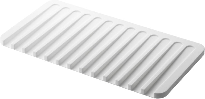 Yamazaki 7445 FLOW Abtropfmatte aus Silikon, weiss, Silikon, minimalistisch, 38 x 20 x 1.2 cm, Weiss