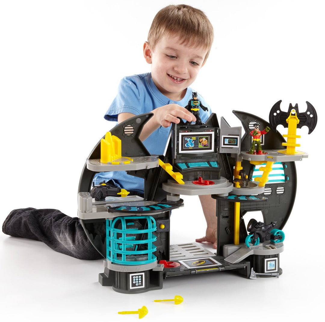 Imaginext X7677 Batman Batcave Playset with Batman and Robin Figures, Command Centre, Darts Launcher