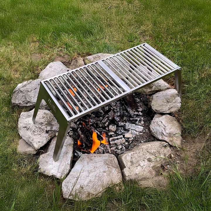 FENNEK Klapprost XL mit Tasche | Mobiler Grillrost zum Aufklappen | Extra stabile Ausführung mit gro