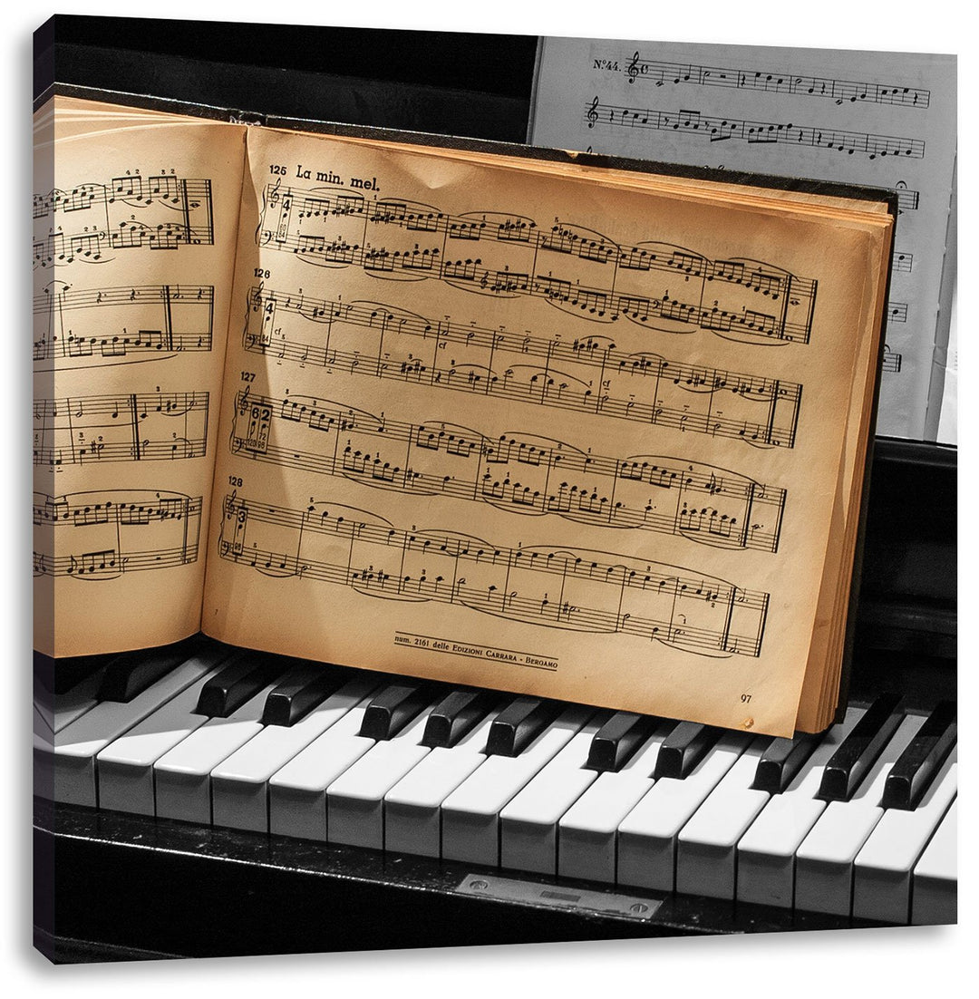 Pixxprint Notenbuch auf Piano als Leinwandbild/Grösse: 70x70 cm/Wandbild/Kunstdruck/fertig bespannt,