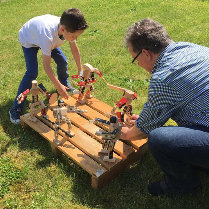 rewoodo Helden Aus Holz Komplettheld Blauer Ritter Holzspielzeug ab 3 Jahren Made in Germany Komplet