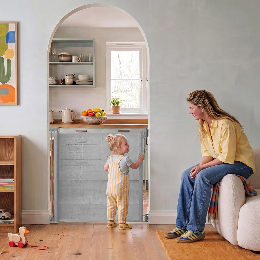 Safety 1st Treppenschutzgitter Ausziehbar, Babygitter 140 cm, Light Grey