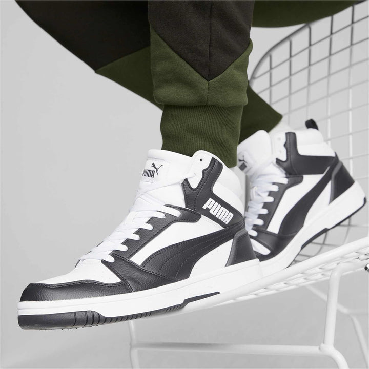 Puma Unisex Rebound V6Sneaker 42.5 EU Weiss mit Schwarz, 42.5 EU Weiss mit Schwarz