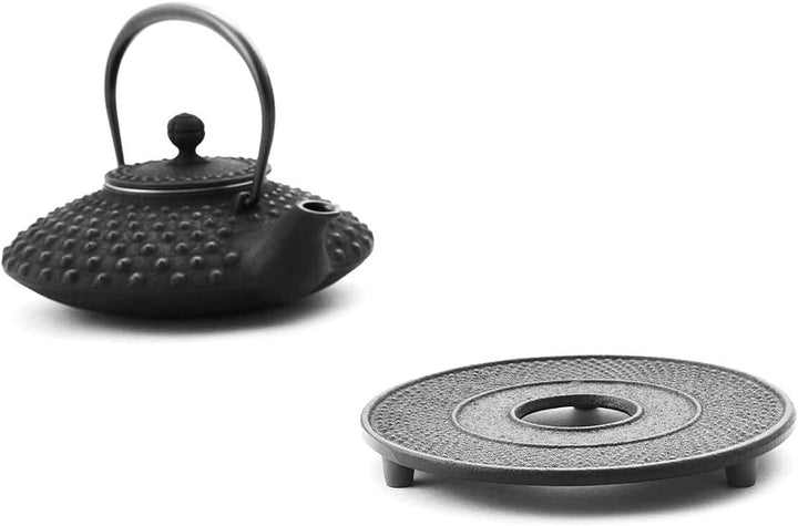 Iwachu Teekanne Gusseisen. Japanische Kyusu Hira Arare, Original, Schwarz 500ml, 0,5 Liter Sieb-Eins